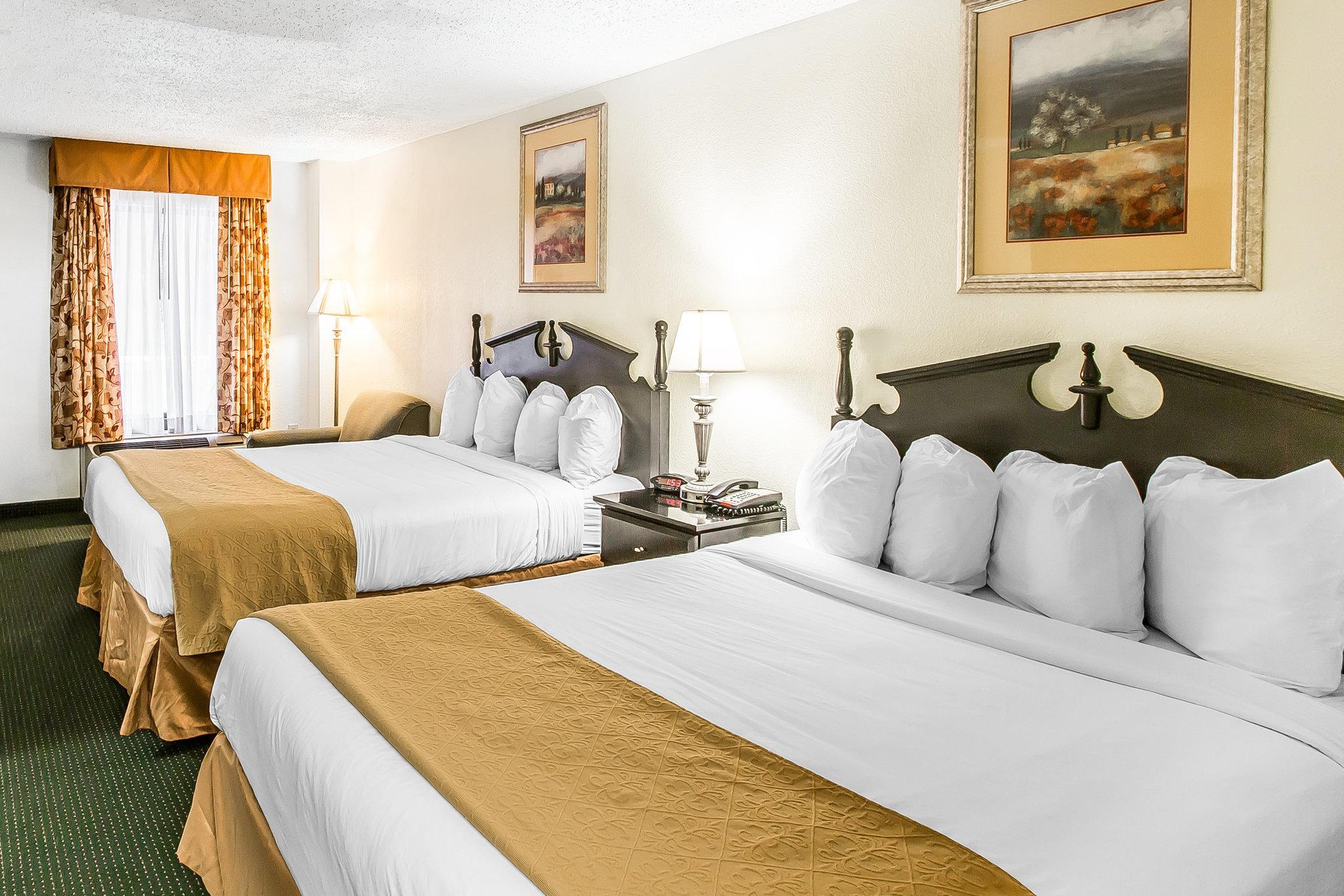 Quality Inn & Suites Conference Center Statesboro Historic District מראה חיצוני תמונה