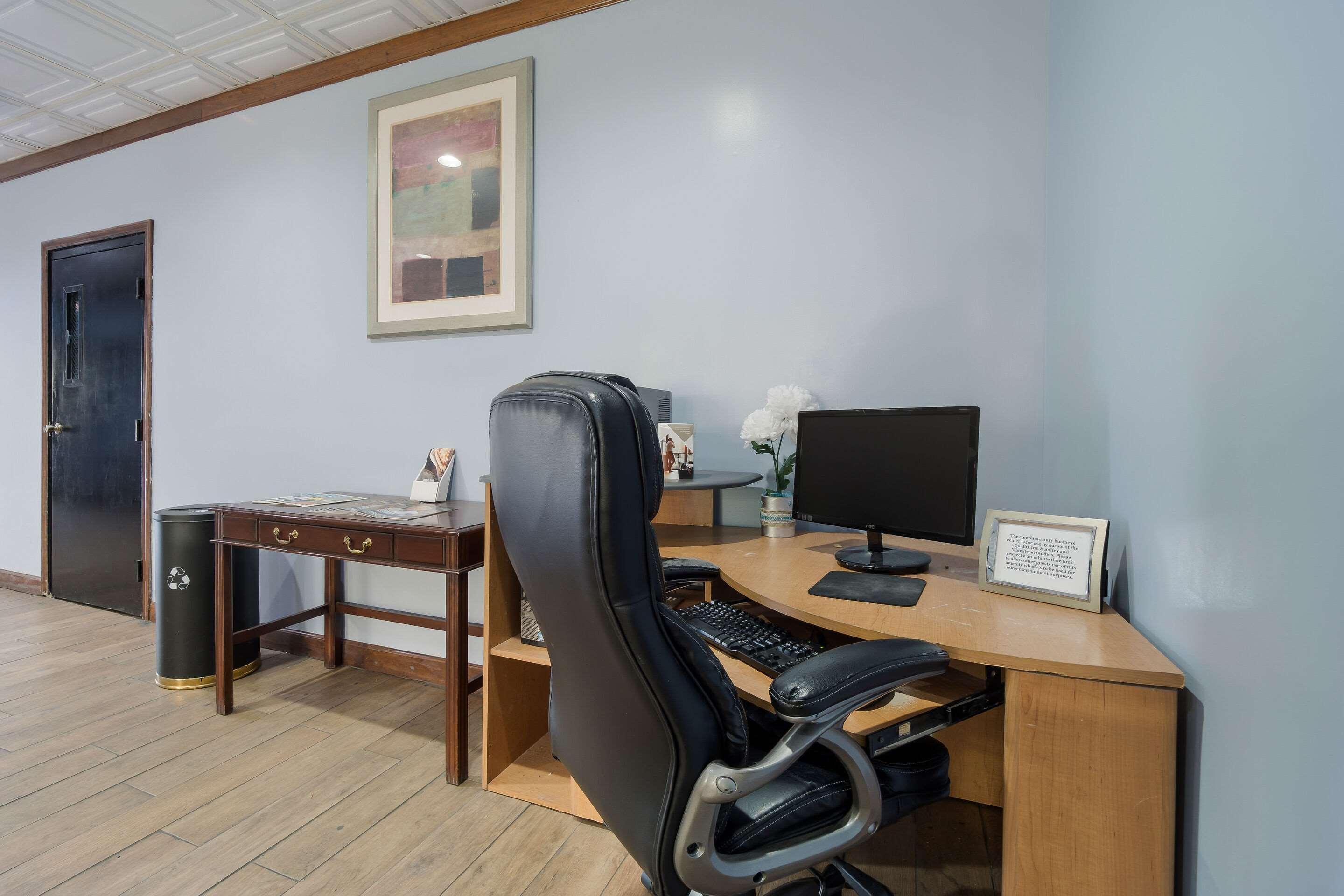 Quality Inn & Suites Conference Center Statesboro Historic District מראה חיצוני תמונה