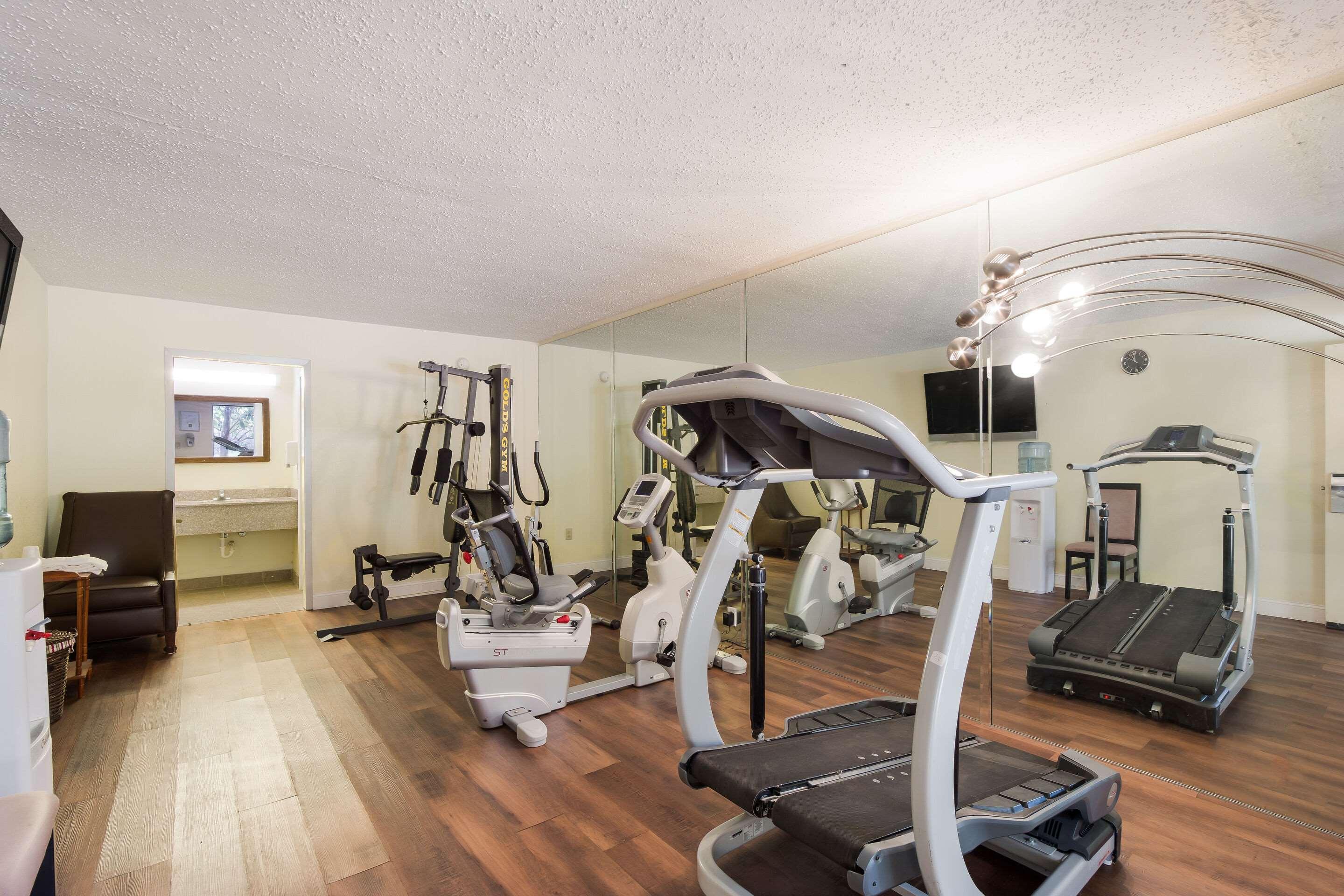 Quality Inn & Suites Conference Center Statesboro Historic District מראה חיצוני תמונה