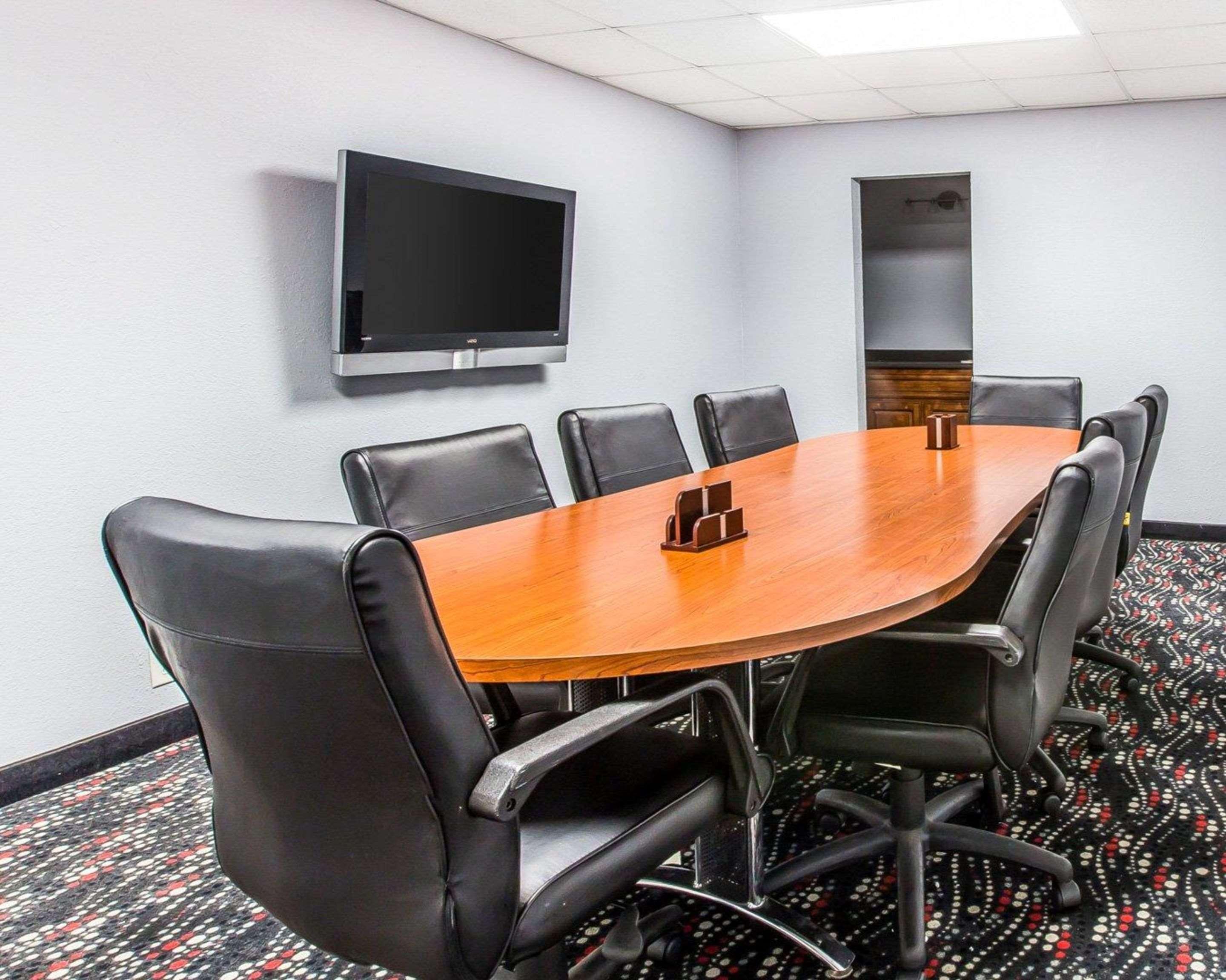 Quality Inn & Suites Conference Center Statesboro Historic District מראה חיצוני תמונה